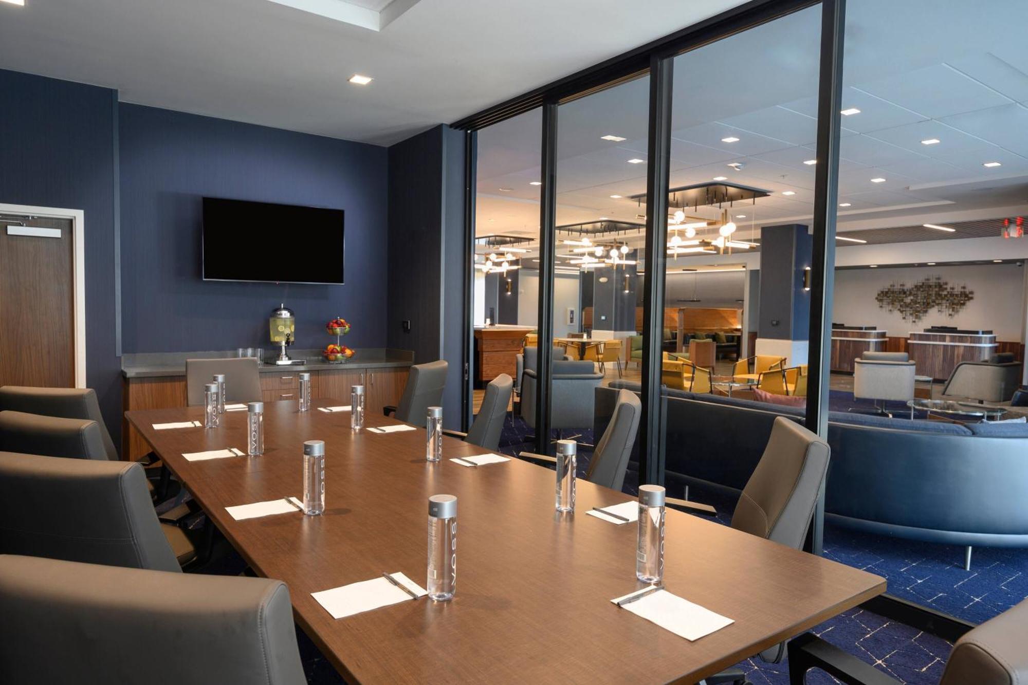 Courtyard By Marriott Charlotte Waverly Exterior photo
