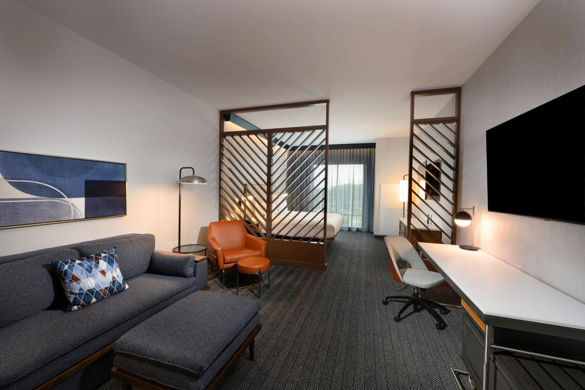 Courtyard By Marriott Charlotte Waverly Exterior photo